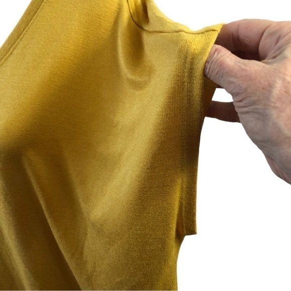 Orvis Cap Sleeve Knit Popover Top Women XXL Gold Vneck - Picture 3 of 10